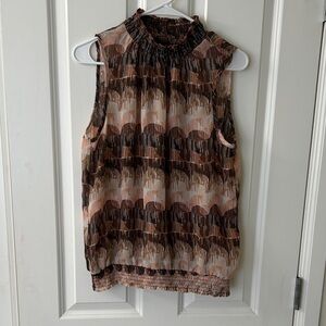 Chic Sleeveless Patterned Blouse